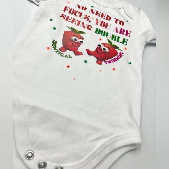 Set of 2 CarrotTop Onesies for TWIN girls - Picture 6 of 7